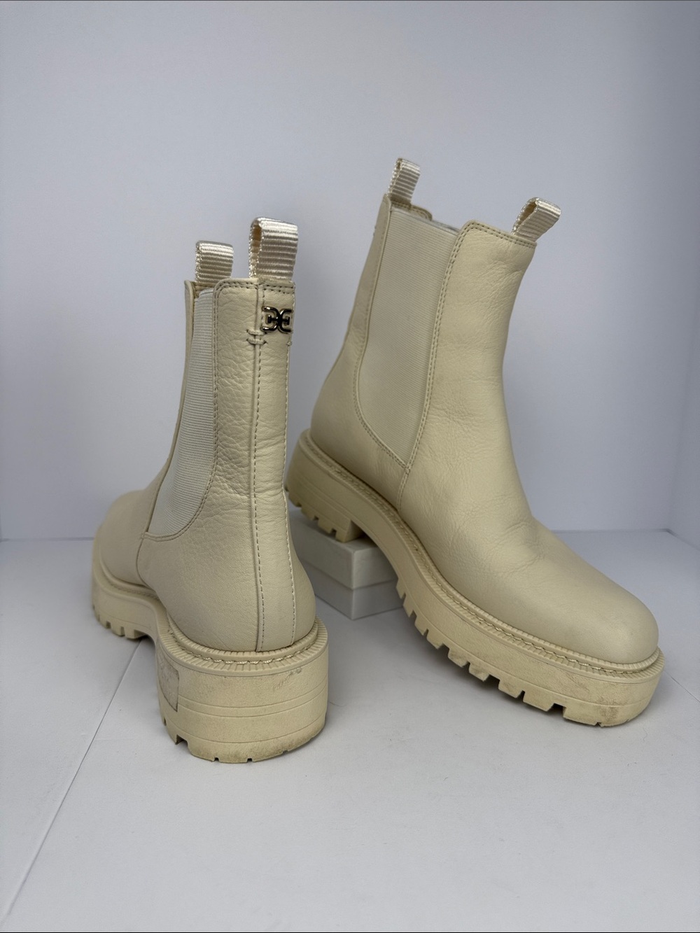 Sam Edelman Laguna Chelsea Boots Leather Size 9 Platform Waterproof Cream White